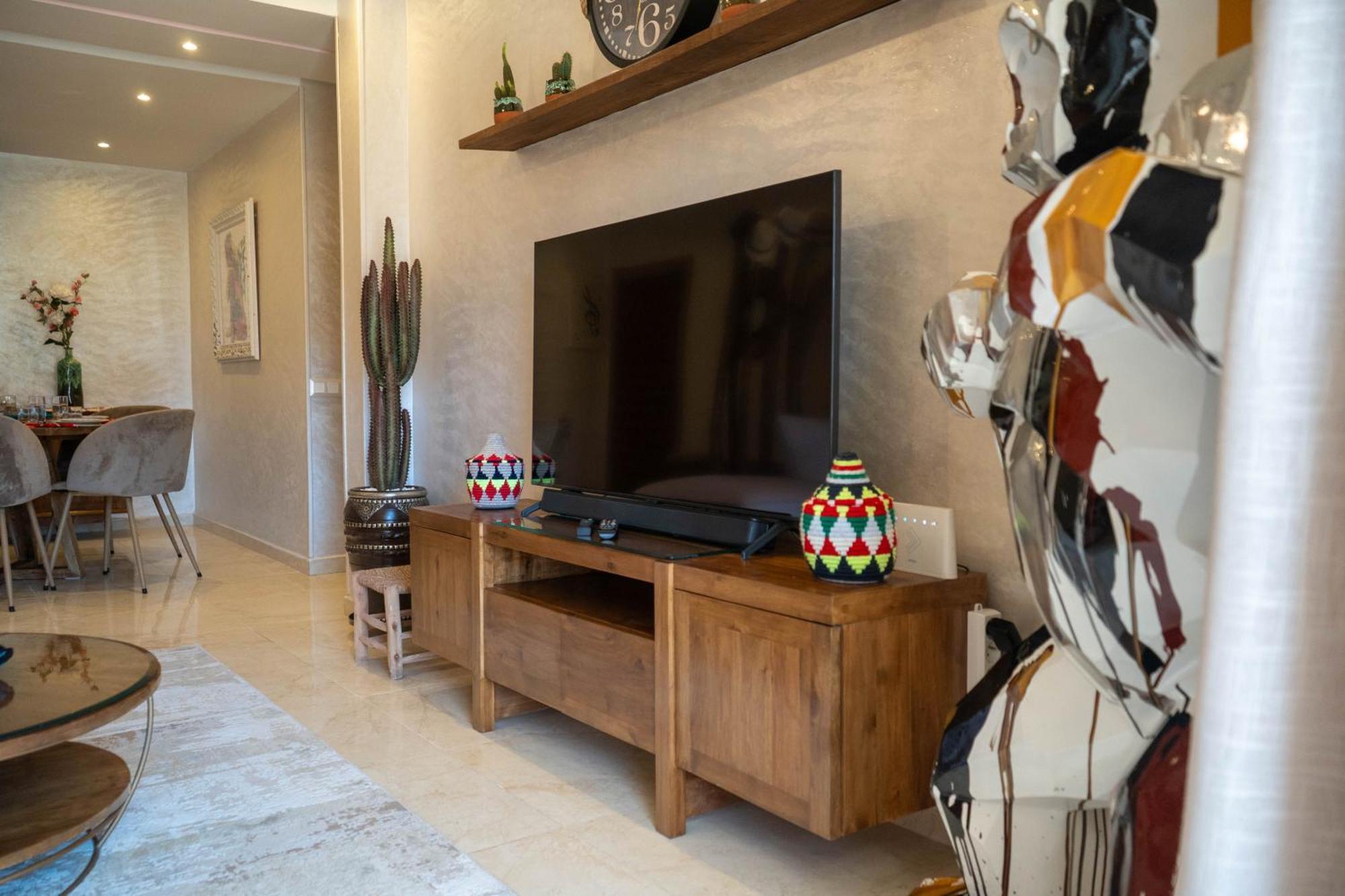 Magnifique Appartement Moderne De 2 Chambres Avec Piscine A 10 Min Du Centre De Marrakech Marakeş Dış mekan fotoğraf